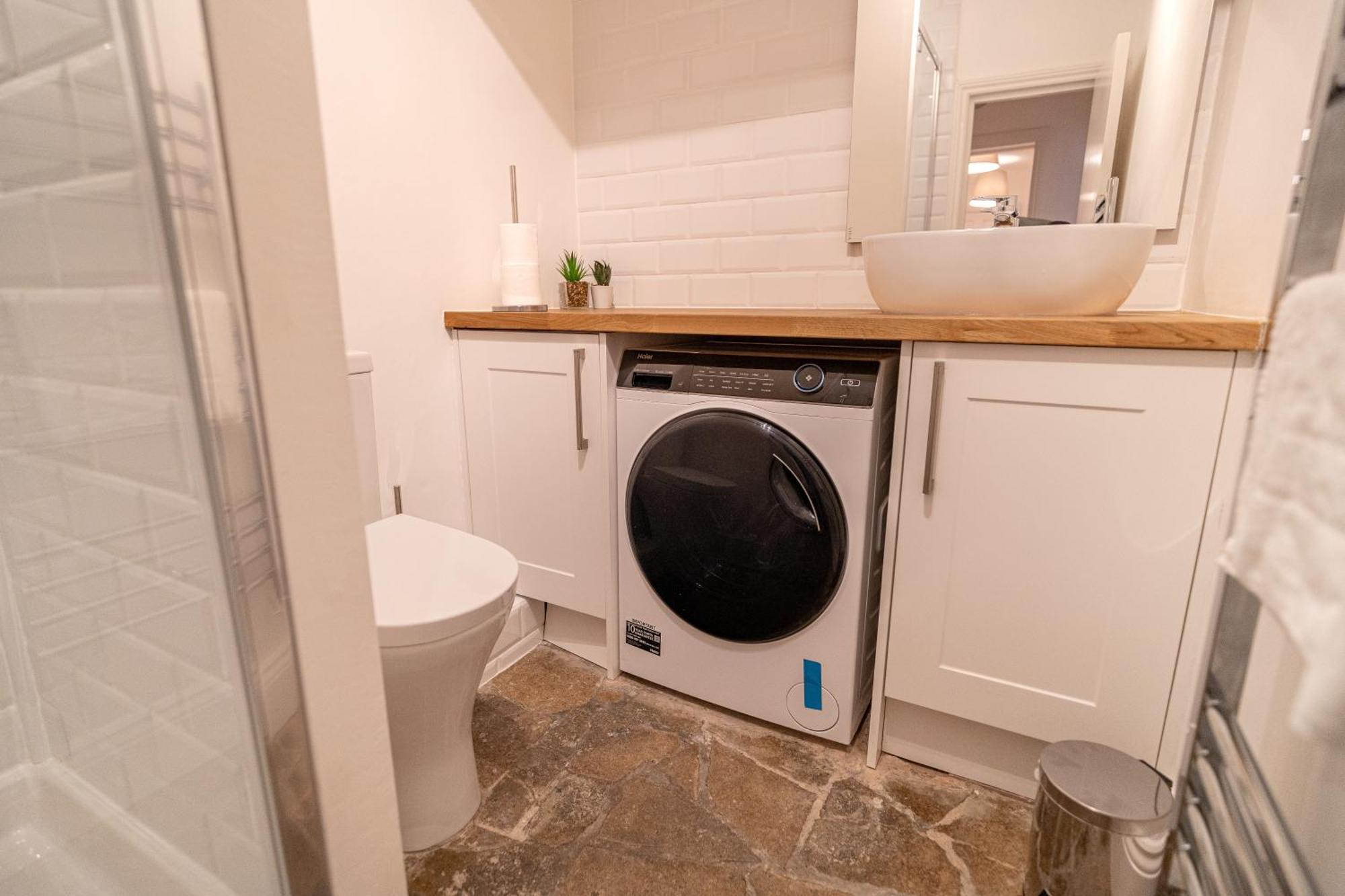 Appartamento One-Bed Flat Angel, Islington Londra Esterno foto