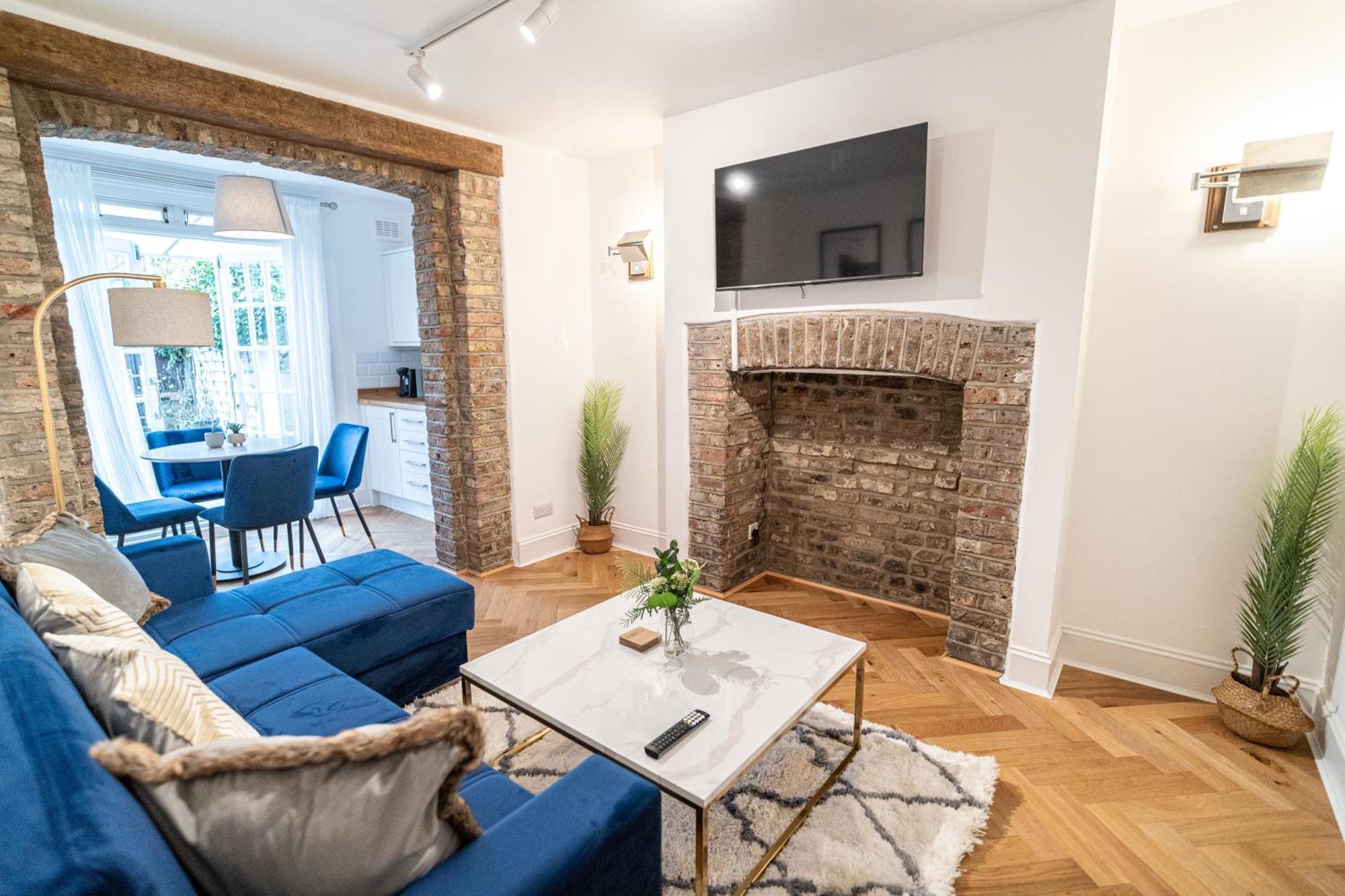 Appartamento One-Bed Flat Angel, Islington Londra Esterno foto