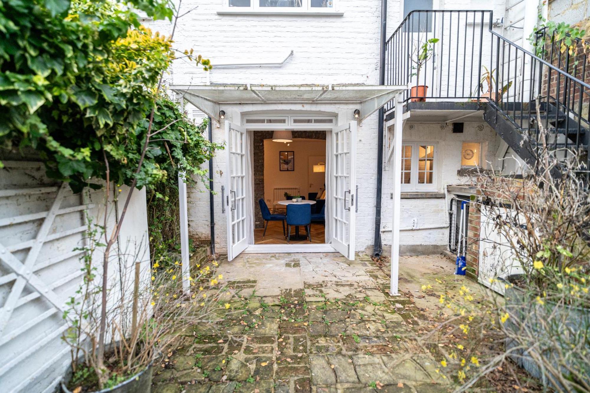 Appartamento One-Bed Flat Angel, Islington Londra Esterno foto