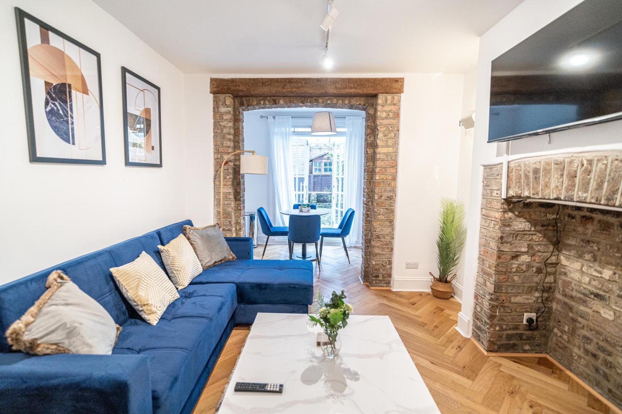 Appartamento One-Bed Flat Angel, Islington Londra Esterno foto
