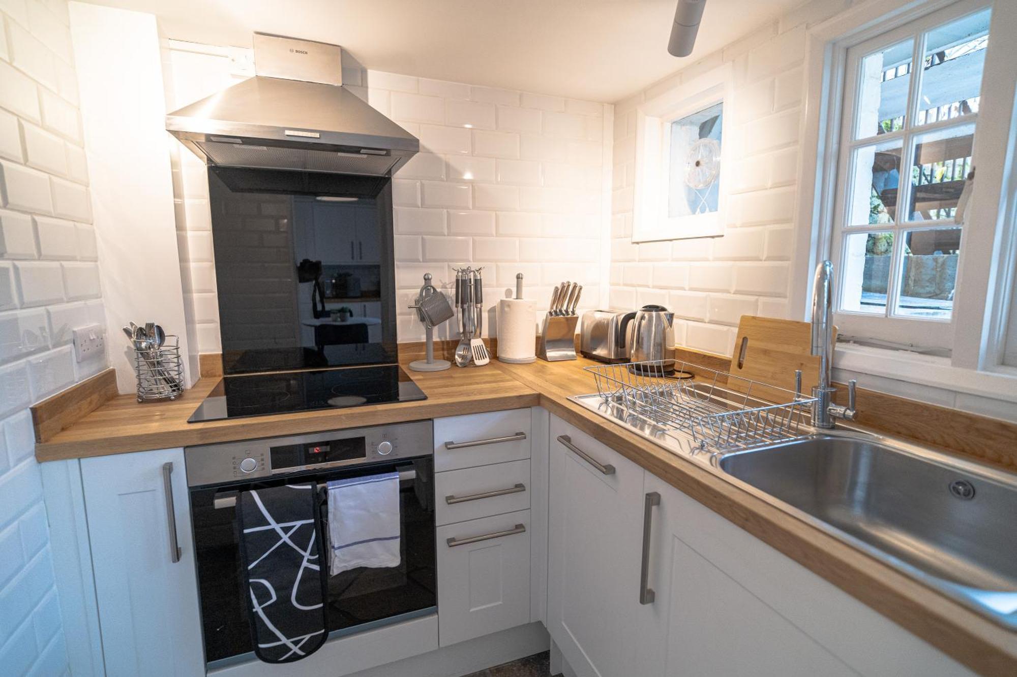Appartamento One-Bed Flat Angel, Islington Londra Esterno foto
